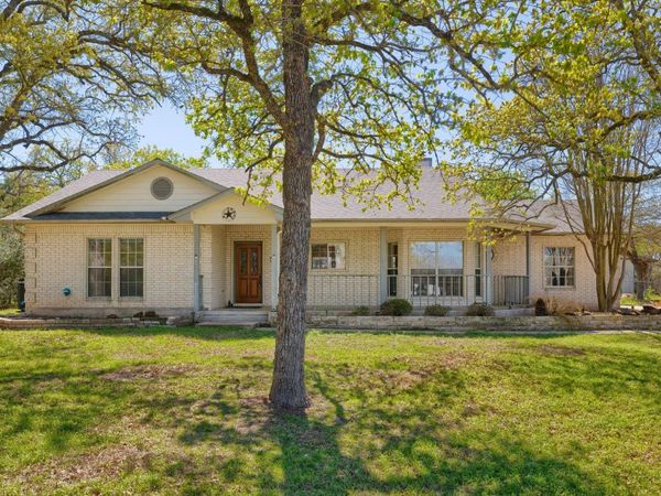 216 WEST OAK LOOP, Cedar Creek, TX 78612