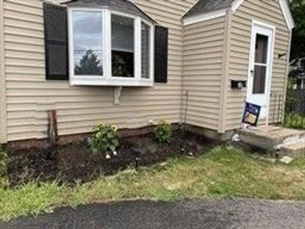 30 South Street, Holbrook, MA 02343