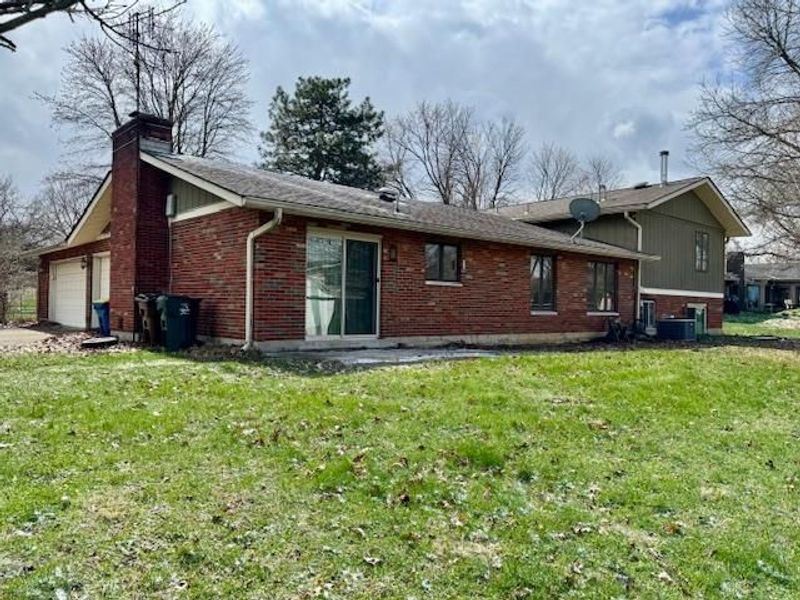 811 Lyncreek Drive, Centerville, OH 45458 Photo 2