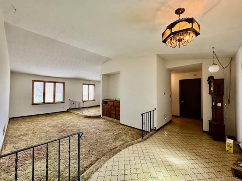 811 Lyncreek Drive, Centerville, OH 45458 Photo 7