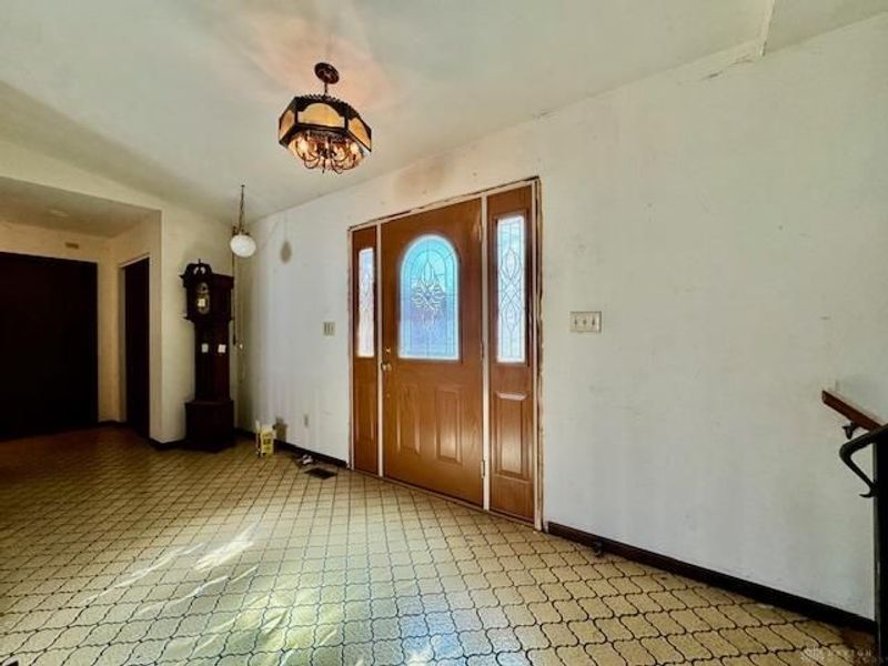 811 Lyncreek Drive, Centerville, OH 45458 Photo 9