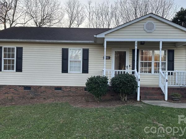 105 Chadwick Circle , Dallas, NC 28034