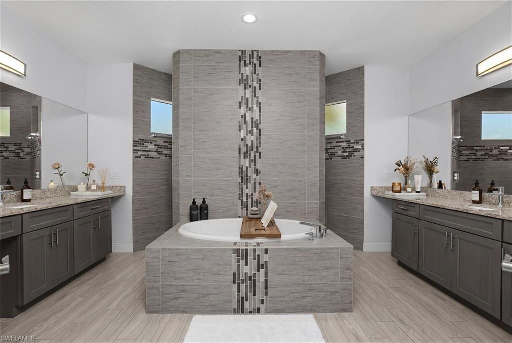4575 Catalina Ln, Bonita Springs, FL 34134 Photo