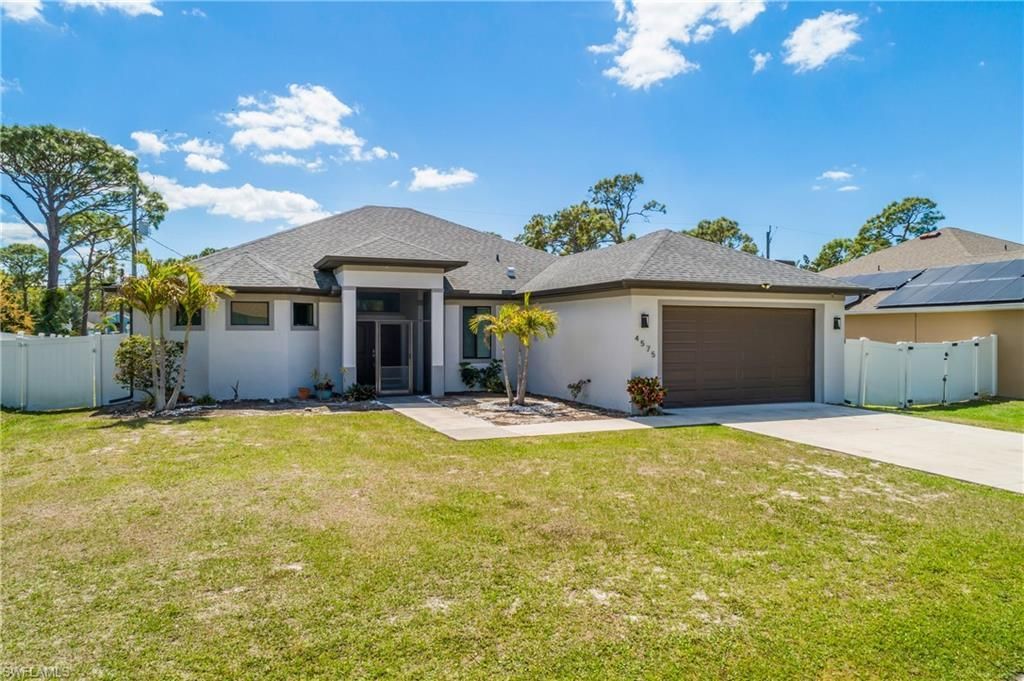 4575 Catalina Ln, Bonita Springs, FL 34134 Photo