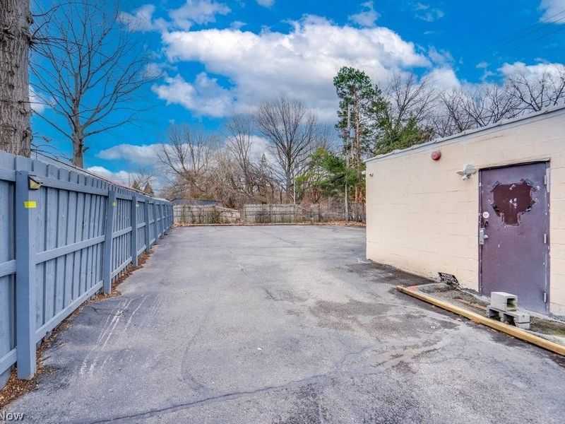 4873 Broadview Road, Cleveland, OH 44109 Photo 4