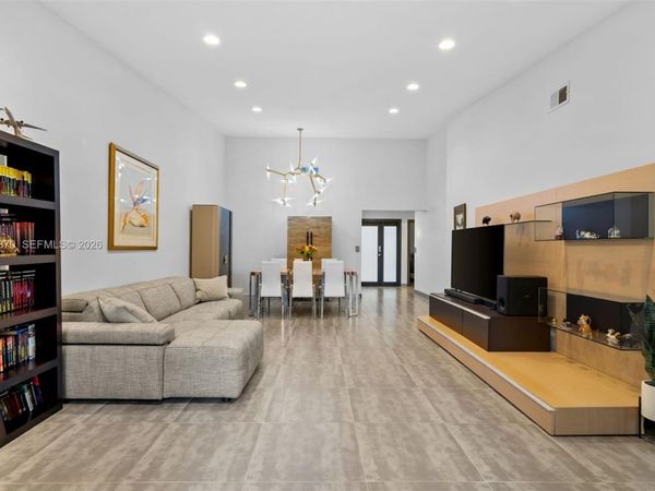 21244 Harbor Way , Unit 213-21, Aventura, FL 33180