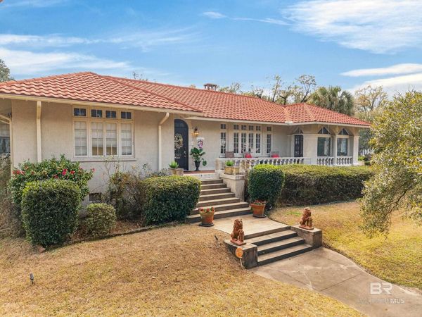 1563 Government Street, Mobile, AL 36604