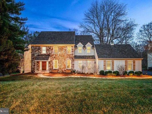 205 RAVENSCLIFF ROAD, WAYNE, PA 19087