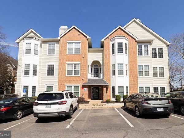 4138 FOUNTAINSIDE LANE , Unit 201, FAIRFAX, VA 22030