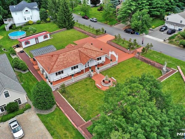 85 Francisco Avenue, LITTLE FALLS, NJ 07424