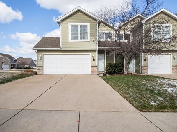 10592 Maine Drive, Crown Point, IN 46307