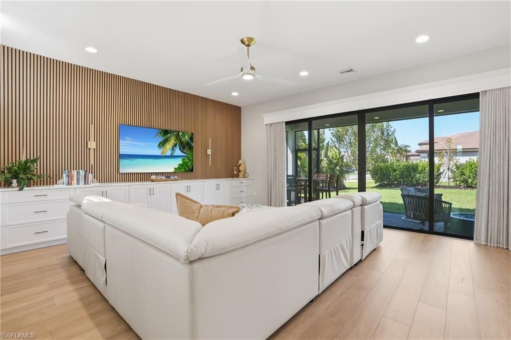 20184 Camellia Crosse Ln, Estero, FL 33928 Photo