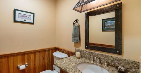 12987 Hillside Drive, Truckee, CA 96161 Photo