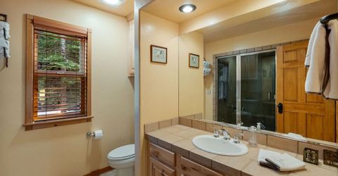 12987 Hillside Drive, Truckee, CA 96161 Photo