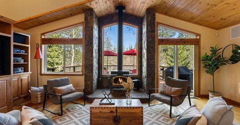 12987 Hillside Drive, Truckee, CA 96161 Photo