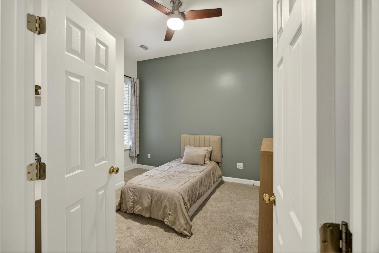 1617 William Hapton Way Photo 31