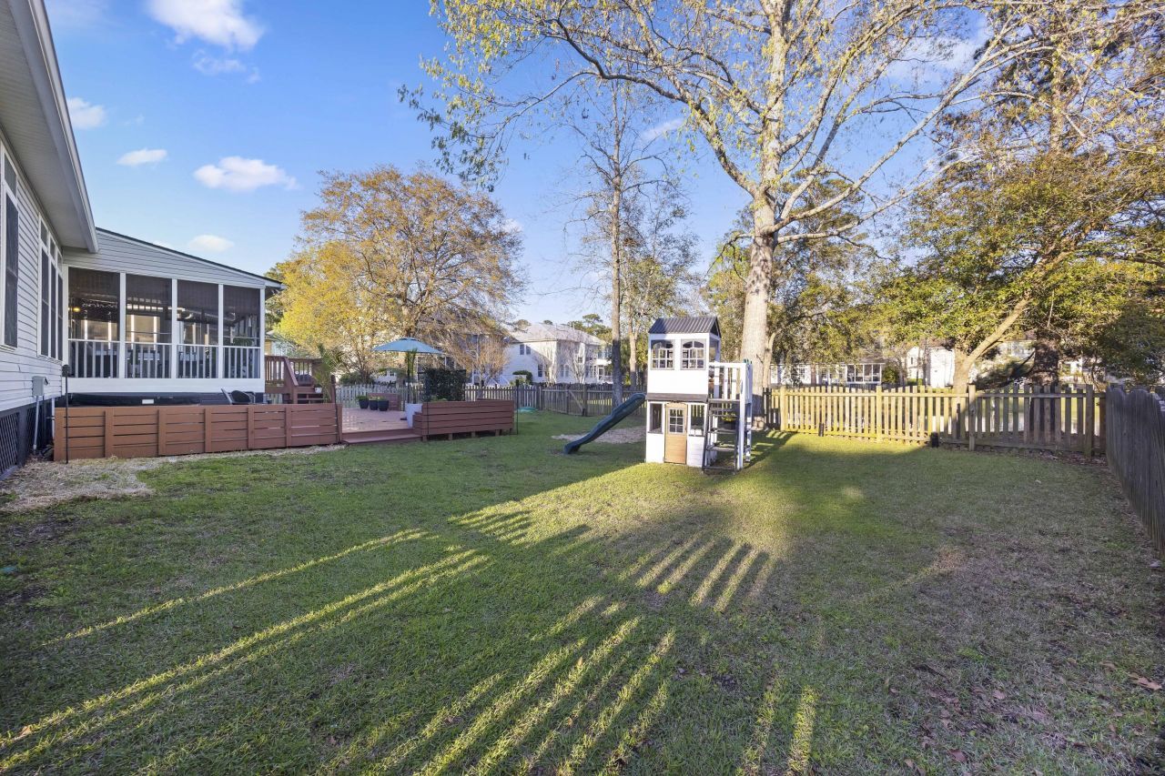 1617 William Hapton Way Photo 45