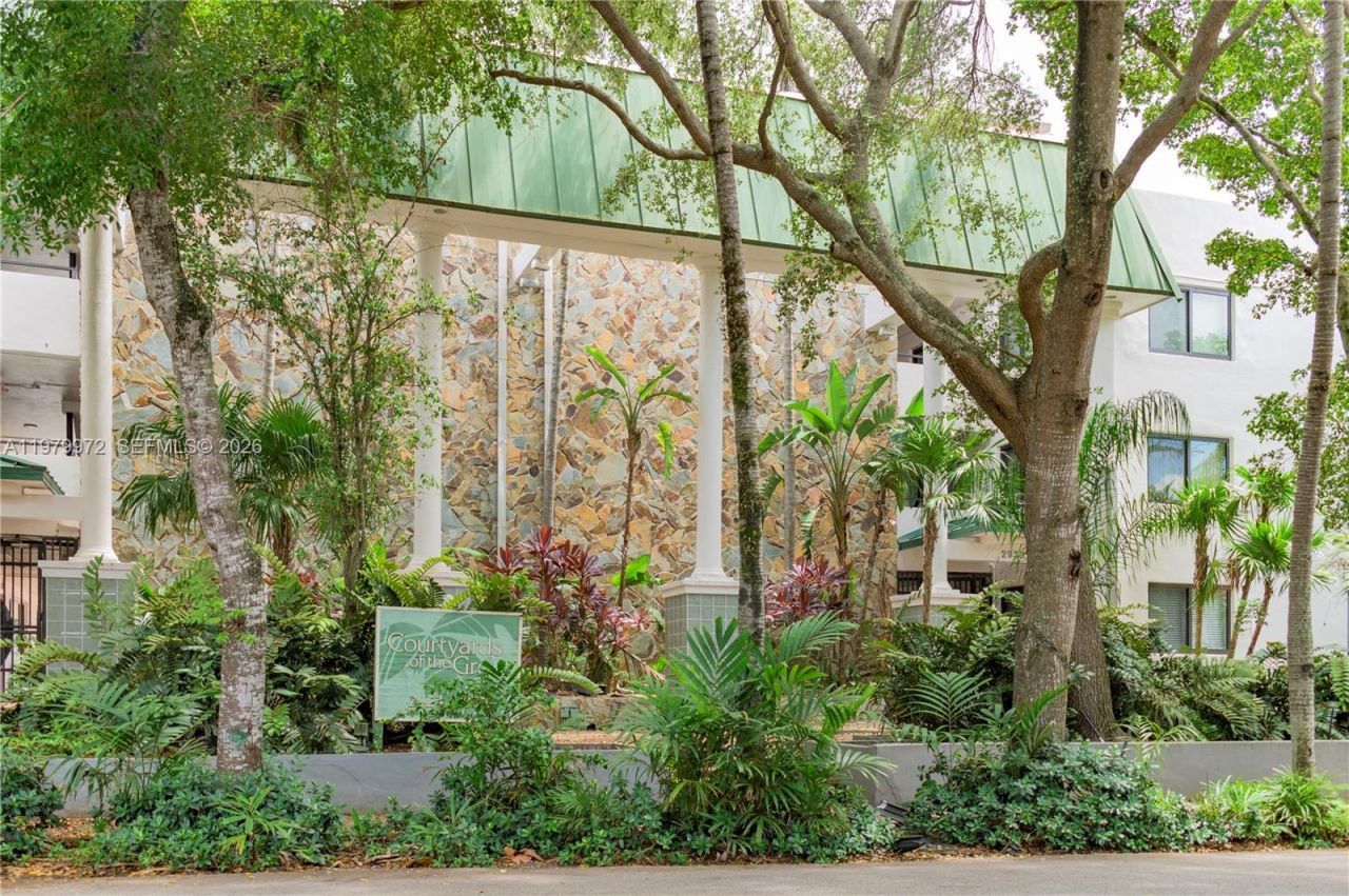 2930 Day Ave , Unit PH2N, Miami, FL 33133 Photo