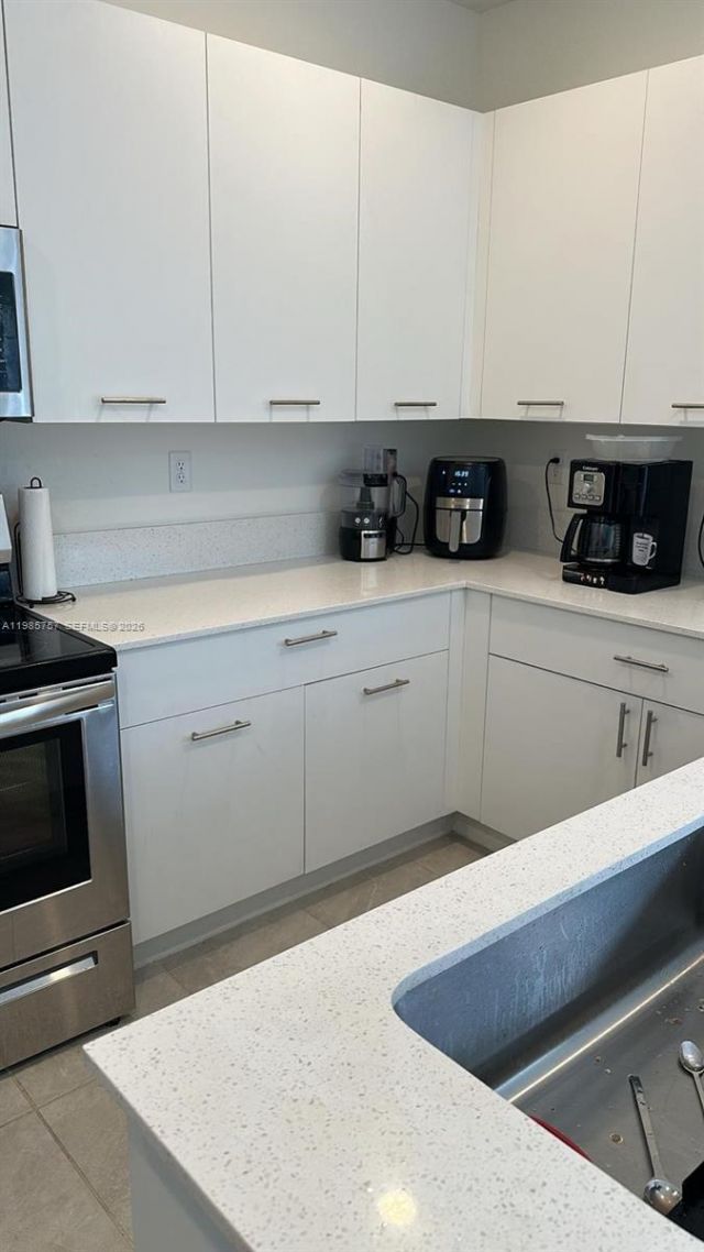 12221 NW 23rd Pl , Miami, FL 33167 Photo