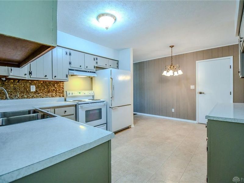 779 Buckskin Trail, Xenia, OH 45385 Photo 5