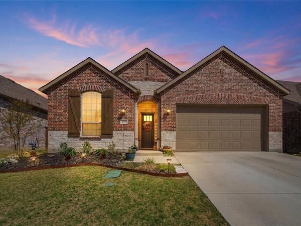 2127 Mossbrook Drive, Royse City, TX 75189