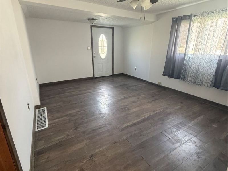 3148 26th Street NE, Canton, OH 44705 Photo 4