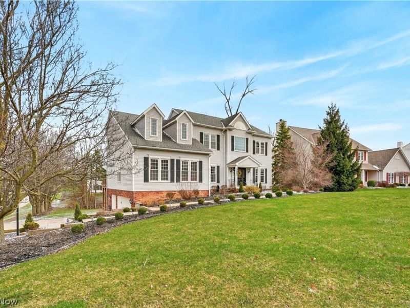 7582 Wilton Lane, North Royalton, OH 44133 Photo 2