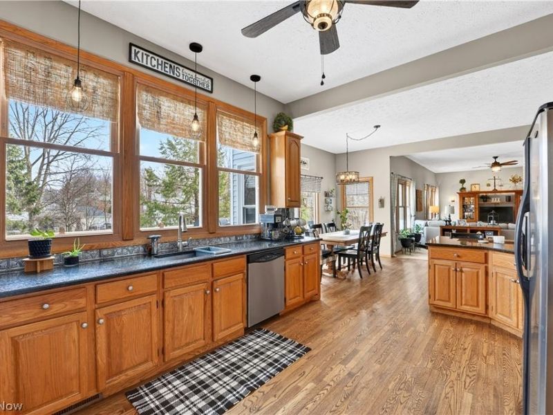 7582 Wilton Lane, North Royalton, OH 44133 Photo 7