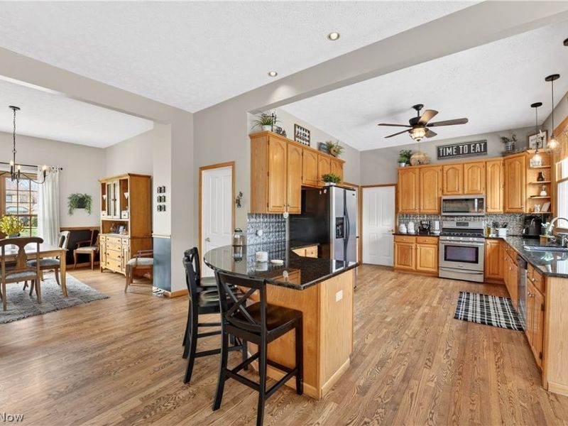 7582 Wilton Lane, North Royalton, OH 44133 Photo 8