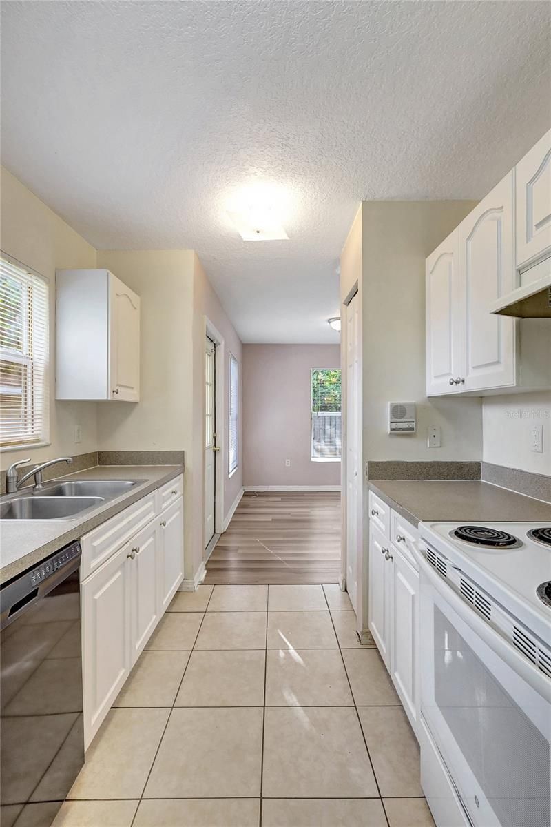 720 Newton Avenue S, Saint Petersburg, FL 33701 Photo