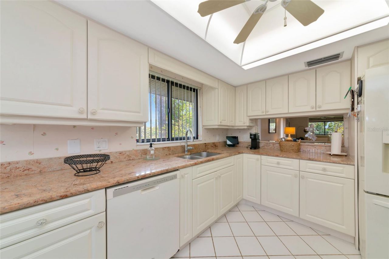 6423 Egret Lane, Unit 406, Bradenton, FL 34210 Photo