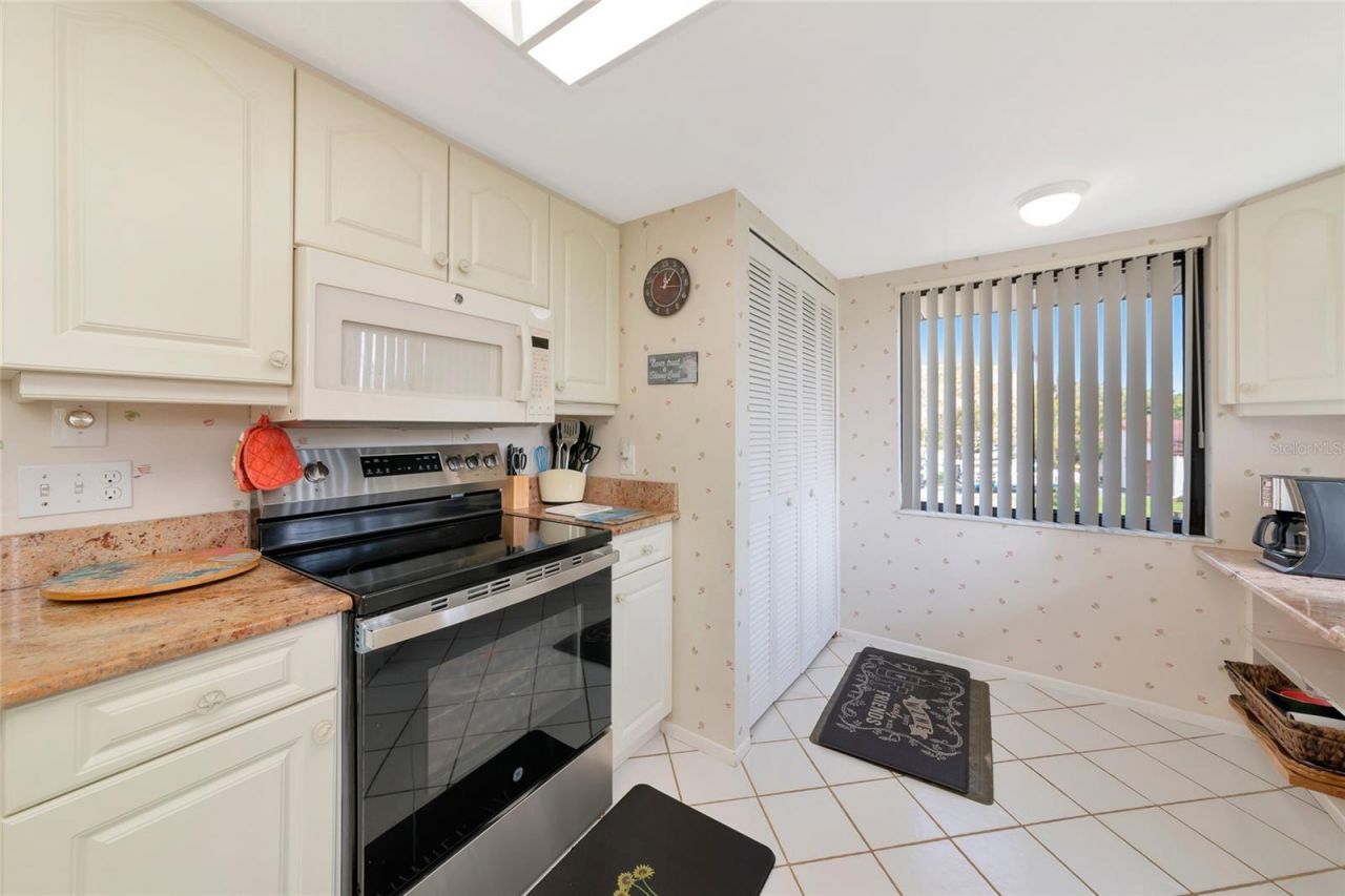 6423 Egret Lane, Unit 406, Bradenton, FL 34210 Photo