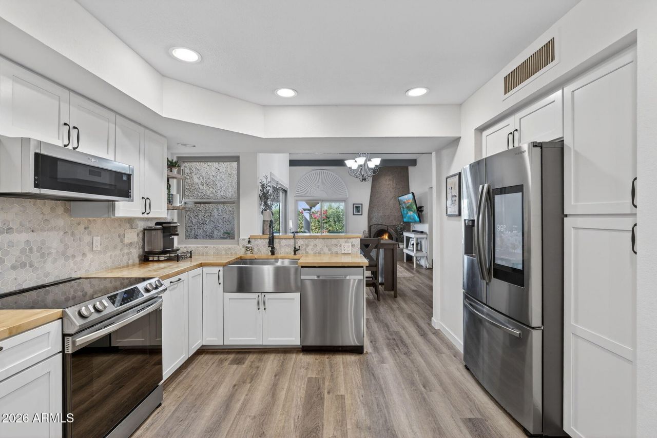 7984 E Cactus Wren Road, Scottsdale, AZ 85250 Main Photo