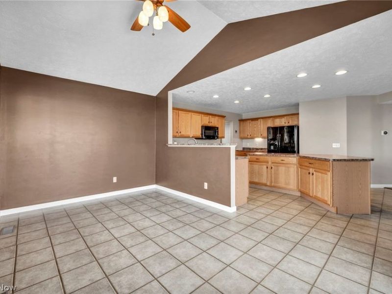 147 Stone Ridge Way, Berea, OH 44017 Photo 12