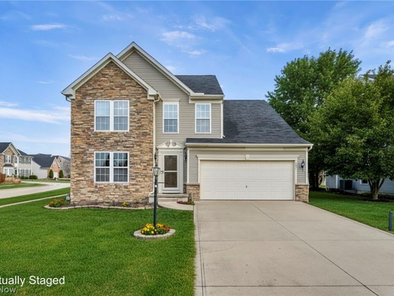 147 Stone Ridge Way, Berea, OH 44017 Photo 2