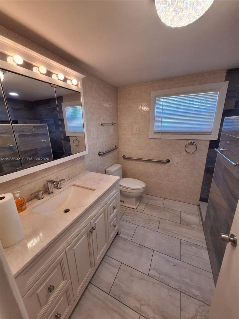 5525 SE Ault Ave, Stuart, FL 34997 Photo