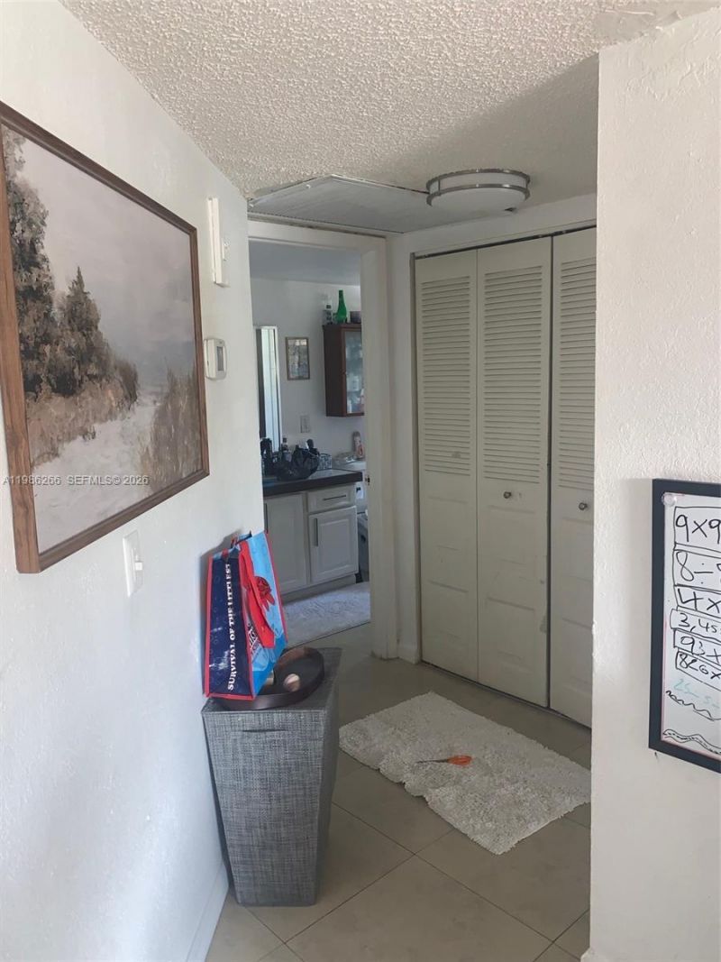 8215 Lake Dr , Unit 201, Doral, FL 33166 Photo