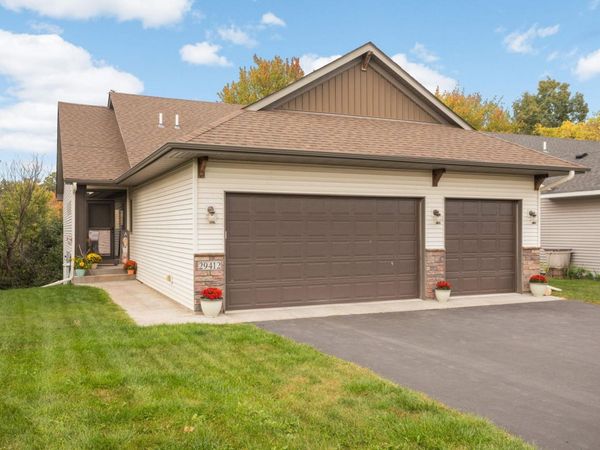 29412 Hidden Forest Boulevard , Chisago City, MN 55013