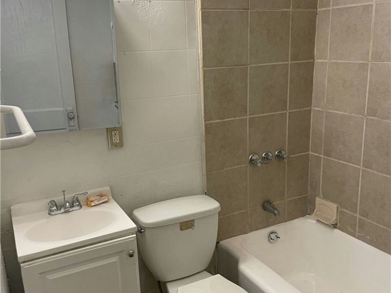 3258 E 139th Street, Cleveland, OH 44120 Photo 5