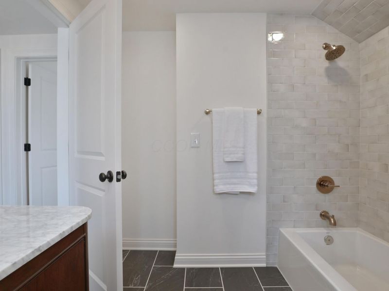 575 Acton Road, Columbus, OH 43214 Photo 26