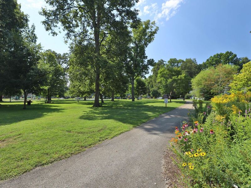 575 Acton Road, Columbus, OH 43214 Photo 51