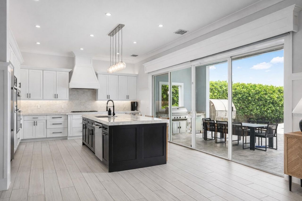 2100 Notre Dame Drive, Lake Worth Beach, FL 33460 Photo