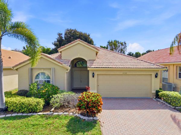 10740 Grande Palladium Way, Boynton Beach, FL 33436