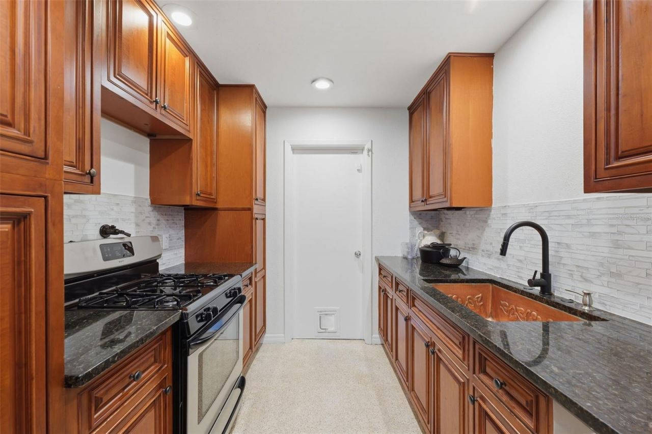 7700 15th Way N, Saint Petersburg, FL 33702 Photo