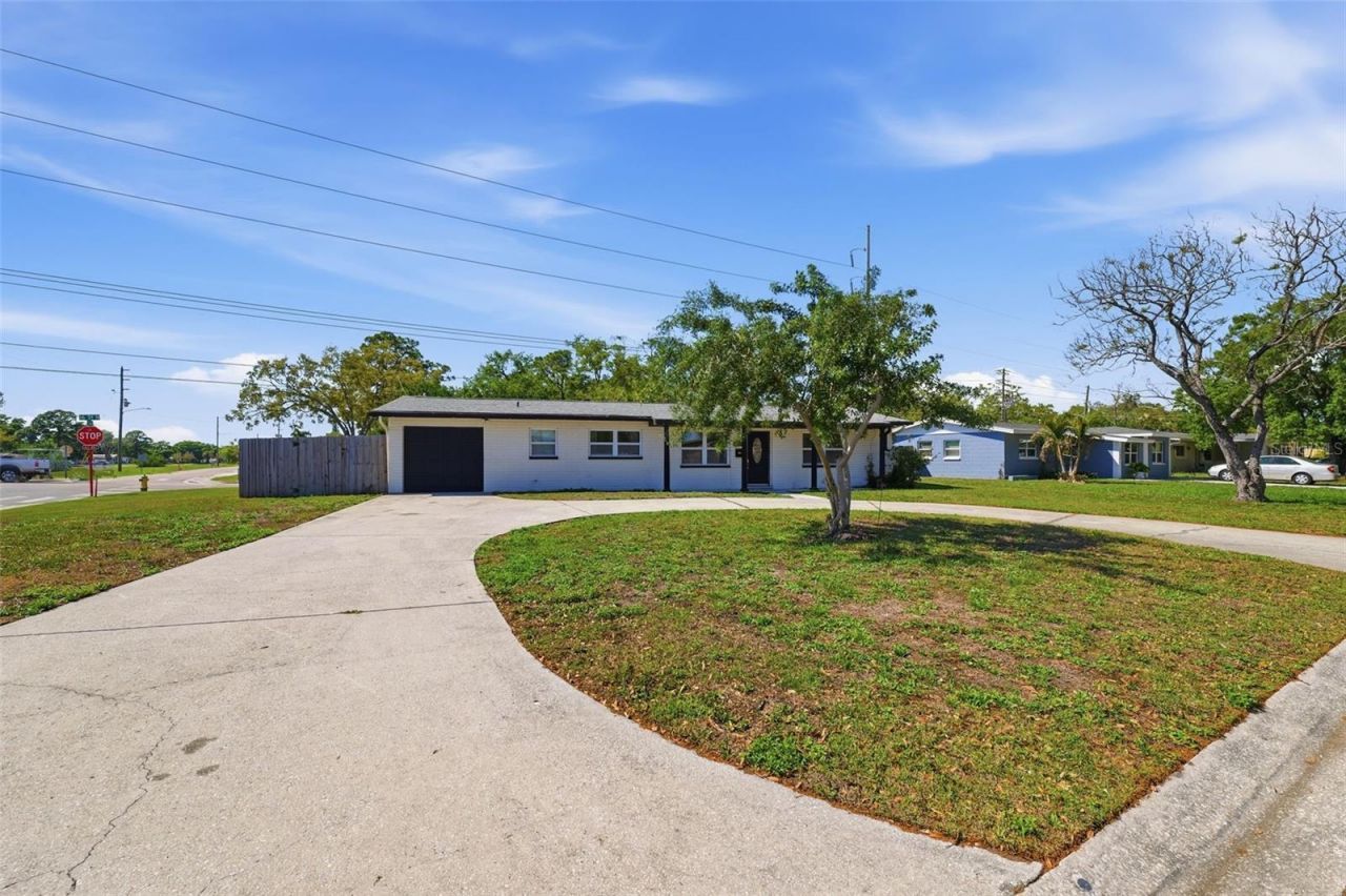 7700 15th Way N, Saint Petersburg, FL 33702 Photo