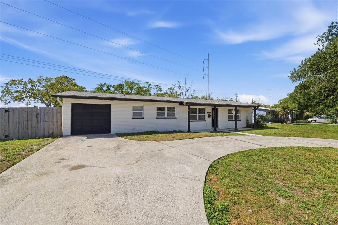 7700 15th Way N, Saint Petersburg, FL 33702 Photo