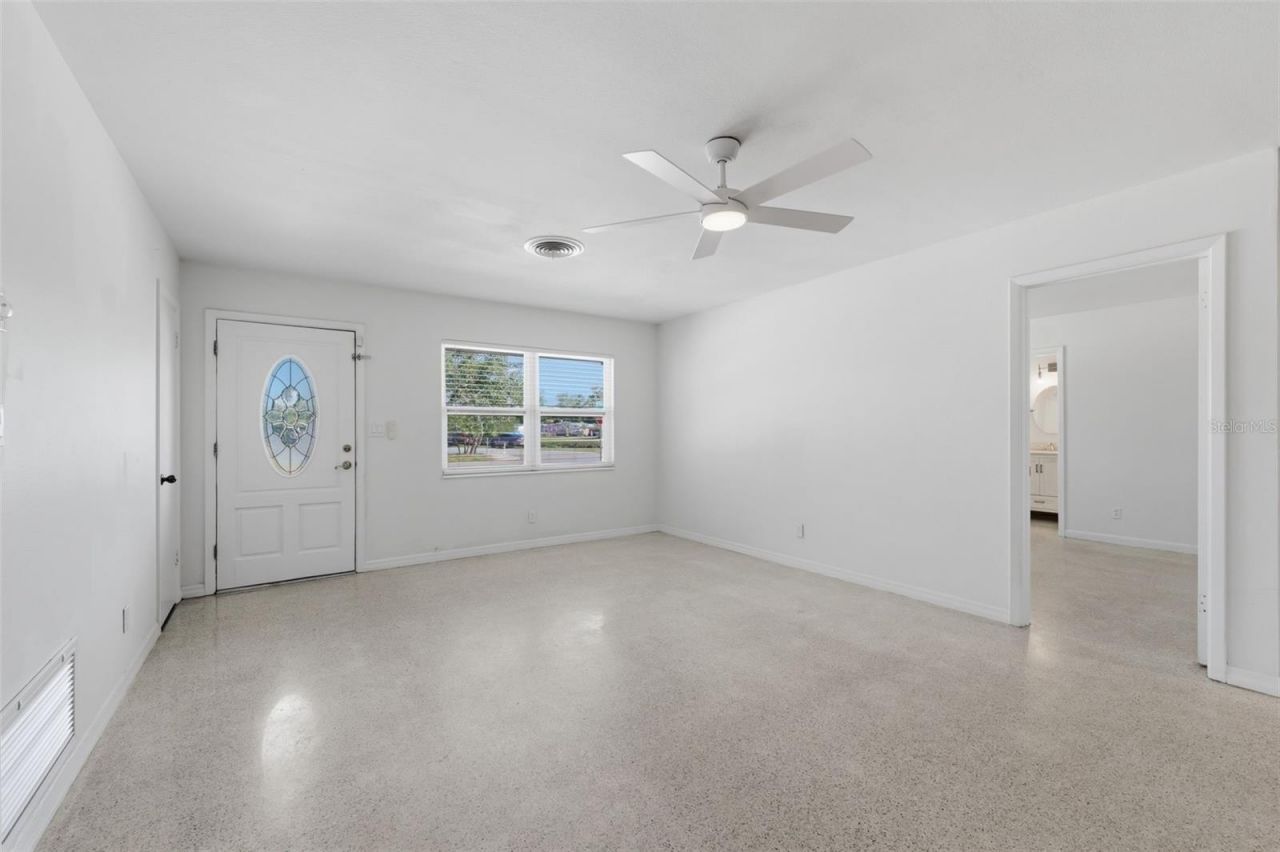 7700 15th Way N, Saint Petersburg, FL 33702 Photo