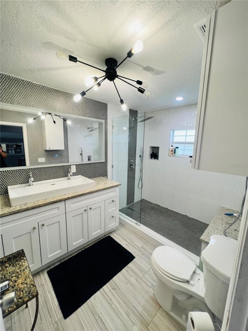 7301 N Dixon Avenue, Unit B, Tampa, FL 33604 Photo