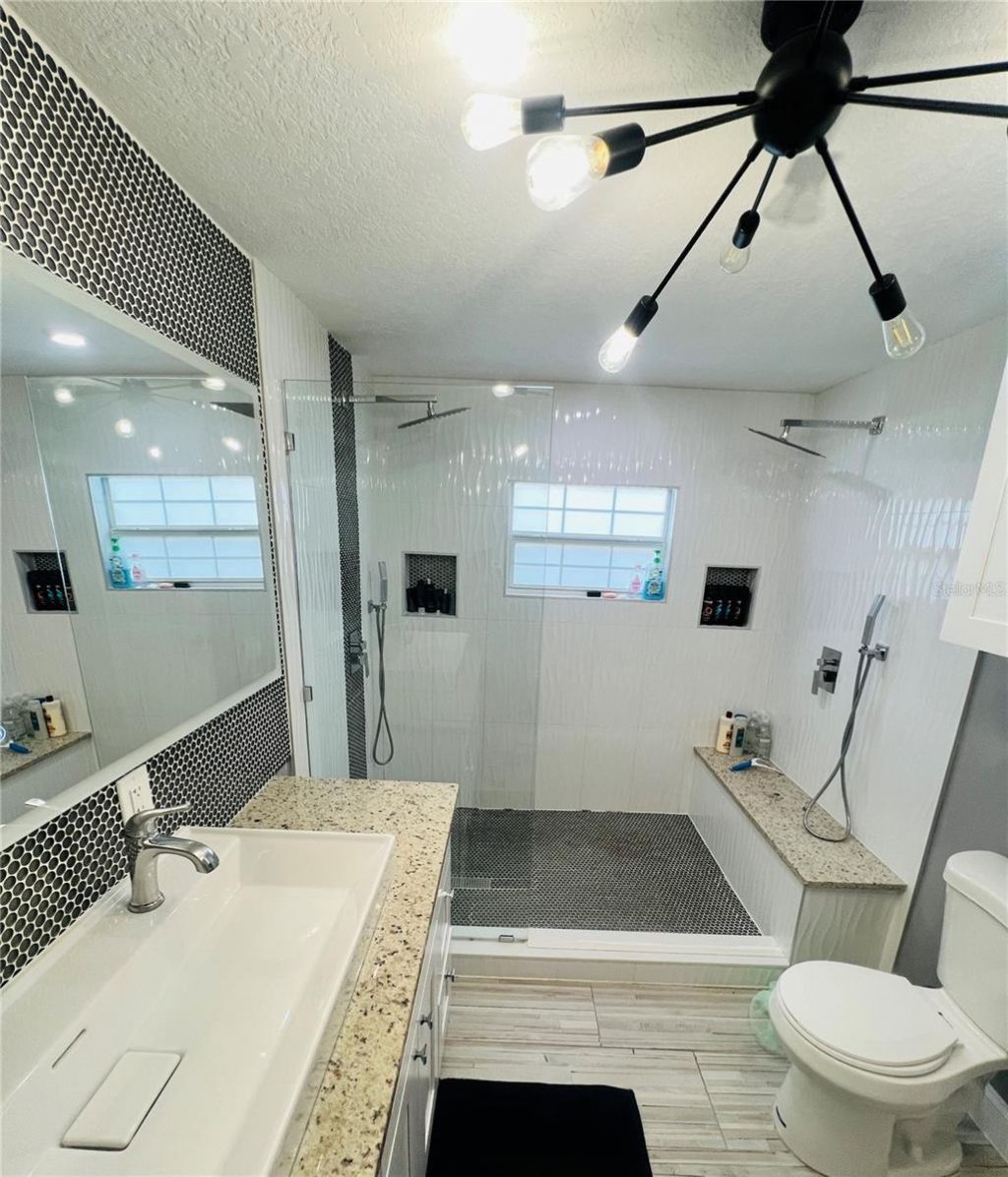 7301 N Dixon Avenue, Unit B, Tampa, FL 33604 Photo