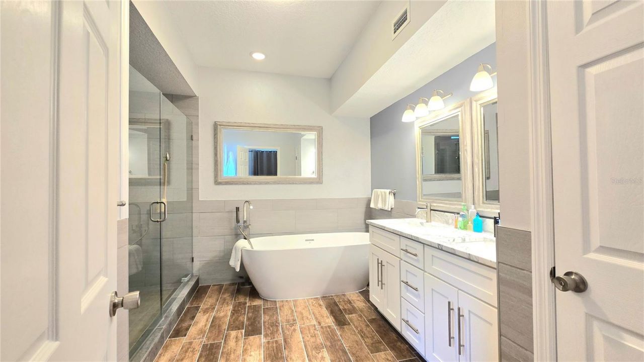 1806 Lago Vista Boulevard, Palm Harbor, FL 34685 Photo